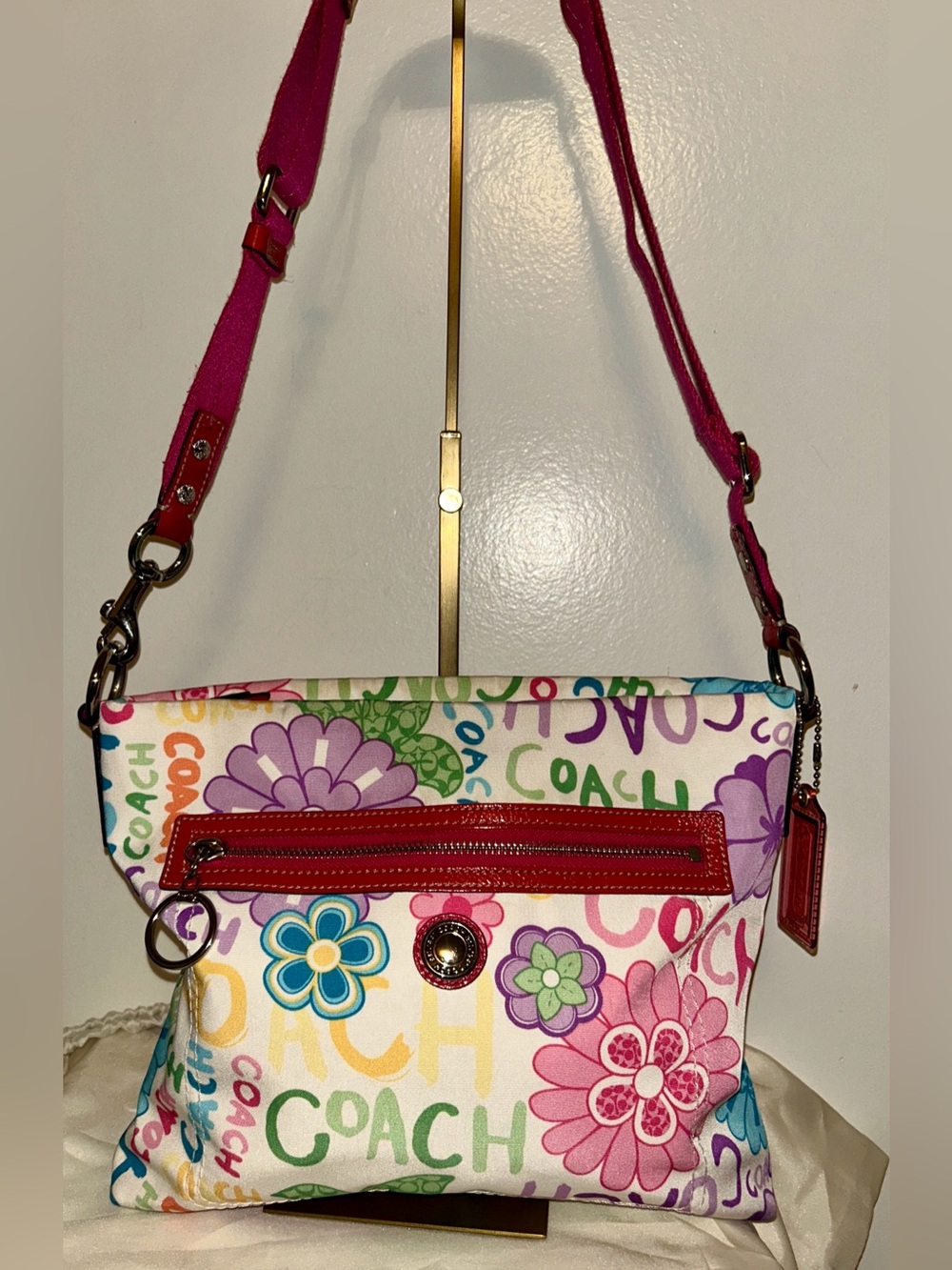 Rare Coach Poppy Daisy Floral Graffiti Crossbody / Shoulder Bag . Y2K